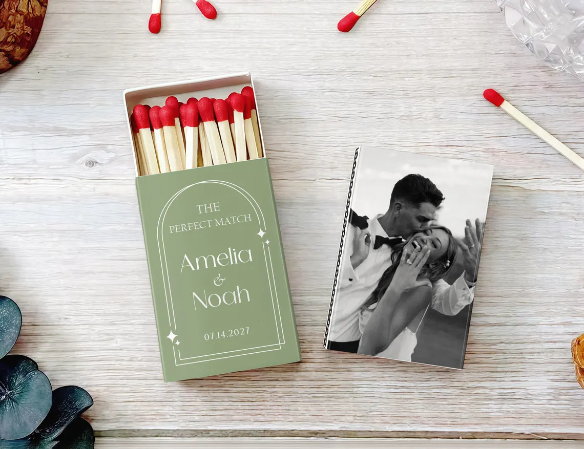 Custom Wedding Matchbooks SET  - đánh giá và giá Champagne Tower Set