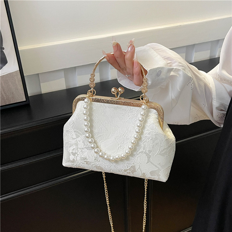 Vintage Classic Lace Bag pearl - đánh giá và giá Wedding Vendor